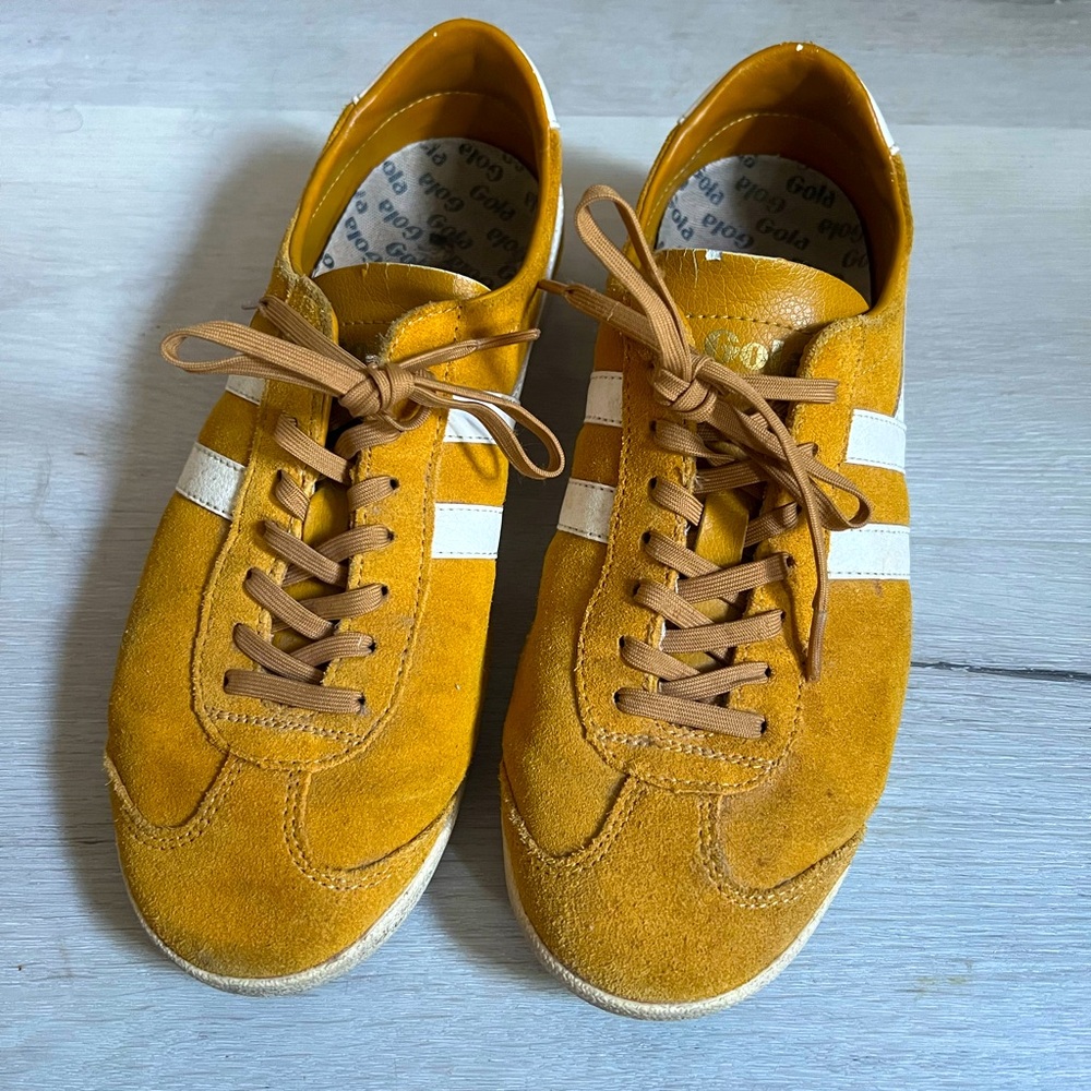 Gola yellow pearl size 9